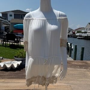 ANDREE BY UNIT Off-Shoulder Romper Off White and Tan